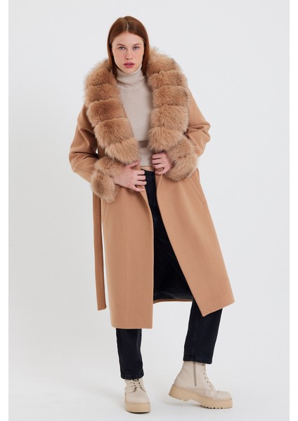 Bej Kadın Kaşe Kaban Yaka ve Manşet Kürk HN01 fiyatları