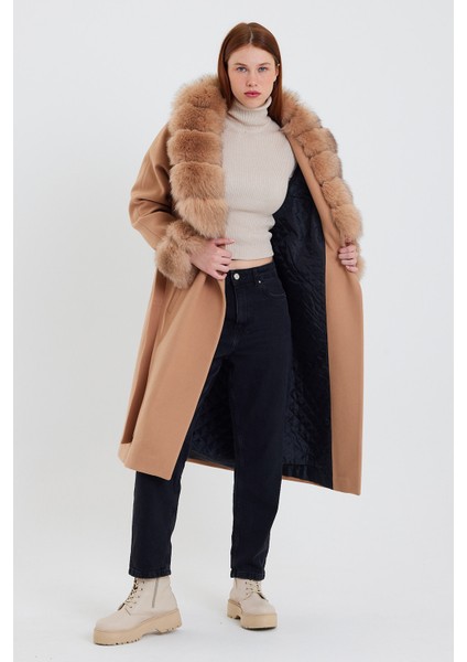 Bej Kadın Kaşe Kaban Yaka ve Manşet Kürk HN01 modelleri