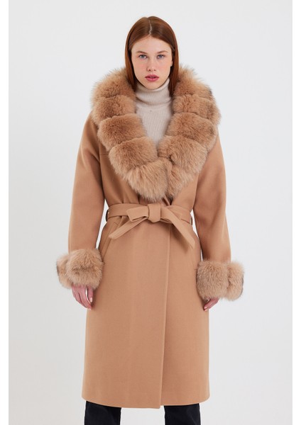 Bej Kadın Kaşe Kaban Yaka ve Manşet Kürk HN01 fırsatları