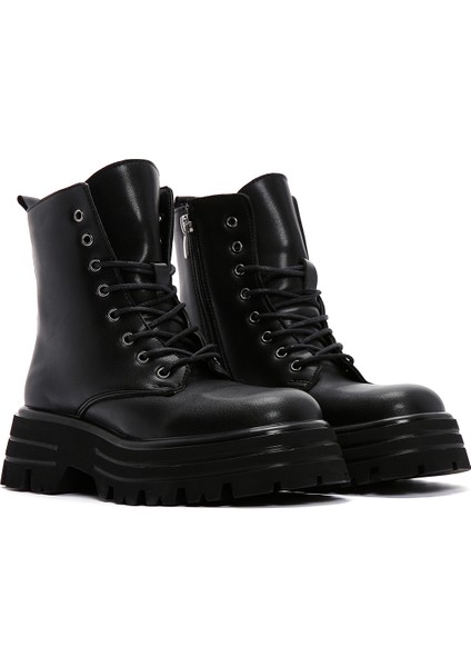 Kadın Siyah Kalın Tabanlı Postal Bot modelleri