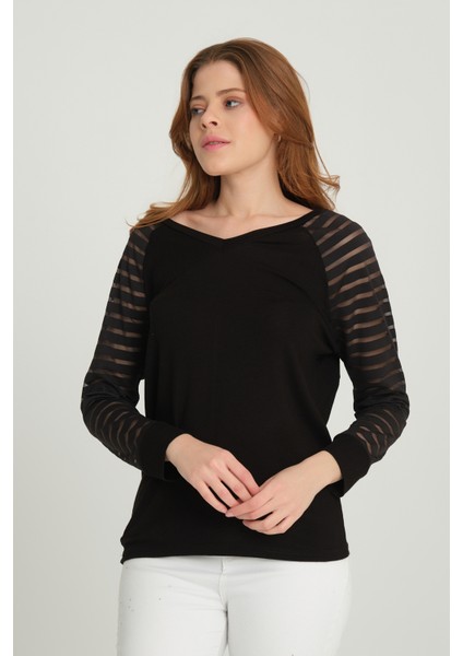 Kadın V Yaka Transparan Kol Bluz Siyah fiyatları