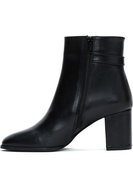 Kadın Siyah Deri Tokalı Topuklu Klasik Bot fiyatları