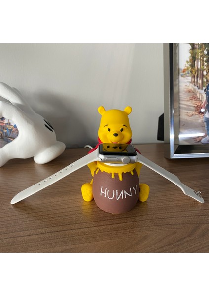 Apple Watch ve Samsung Watch Stand Winnie The Pooh El Boyaması Figür Sevimli Ayı Akıllı Saat Stand fırsatları