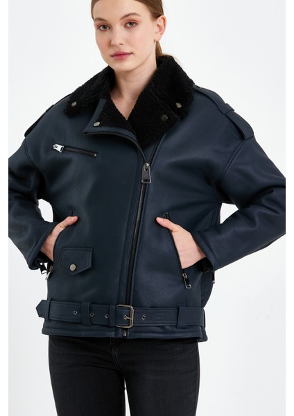 Körli Tüy Kuzu Kürkü Kadın Kaban(Regular FIT)VV509