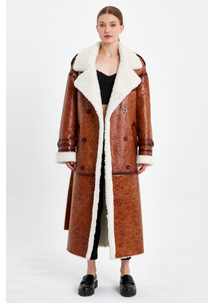 Körli Tüy Kuzu Kürkü Kadın Manto (Regular Fıt)Mdl6 modelleri