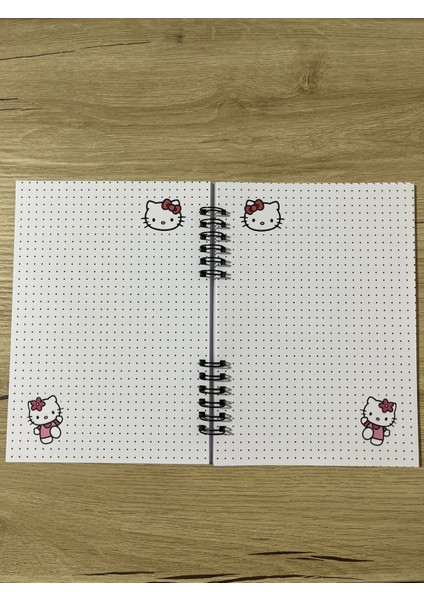 Hello Kitty A5 Boyutunda Defter 50 Sayfa 1 Sayfa Bonus Mat Sticker