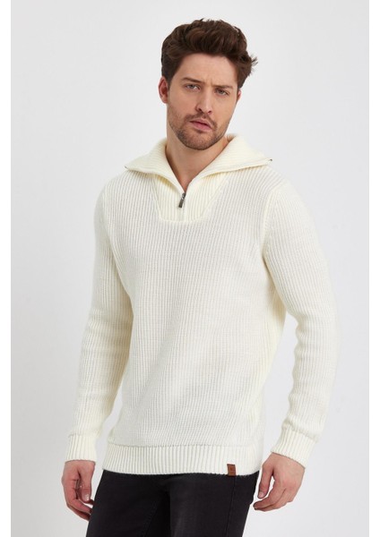 Fermuarlı Yarım Balıkçı Yaka Kazak (E22-5718) modelleri