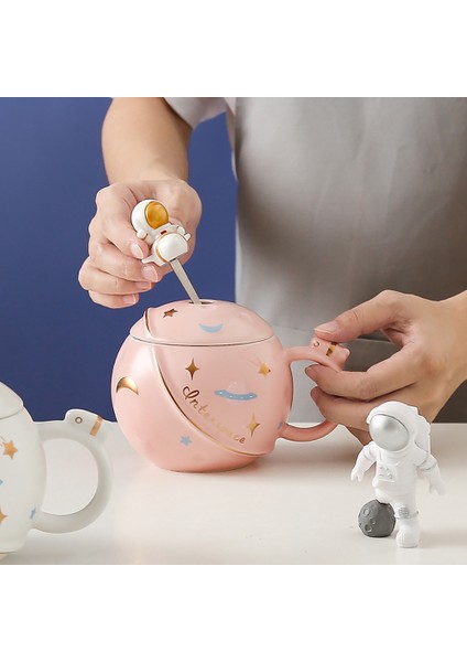 450 ml Yaratıcı Karikatür Astronot Kupa Çift Gezegen Büyük Seramik Kupa Ofis Süt Kahve Kapaklı Fincan Estetik Kupa Seti D (Yurt Dışından) fiyatları