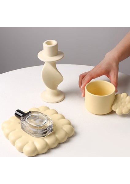 Yaratıcı Sevimli Bisküvi Seramik Kahve Fincanı Seti Bisküvi Şeklinde Tepsi Çay Latte Süt Kupa Plaka Doğum Günü Hediyesi (Beyaz) (Yurt Dışından) modelleri