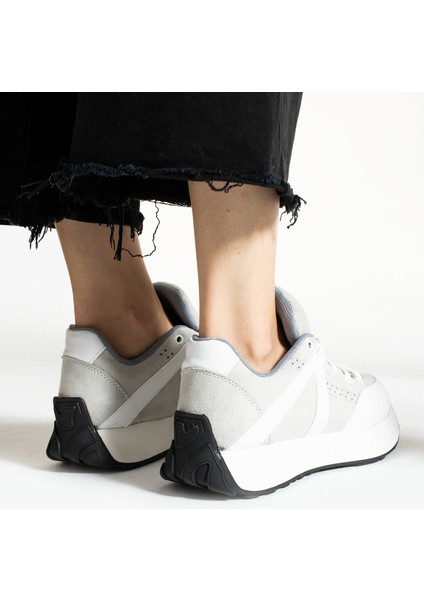 Anna Beyaz Kadın Sneakers modelleri