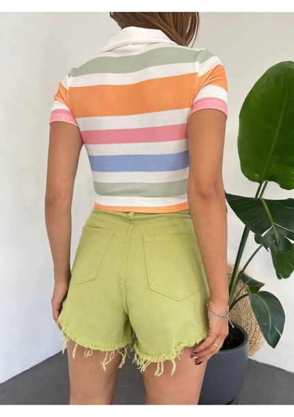 Kadın Ince Burgu Kumaş Polo Yaka Çizgili Crop Bluz fırsatları