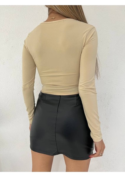Kadın Bej Sandy Kumaş Uzun Kol Kare Yaka Crop Bluz fiyatları