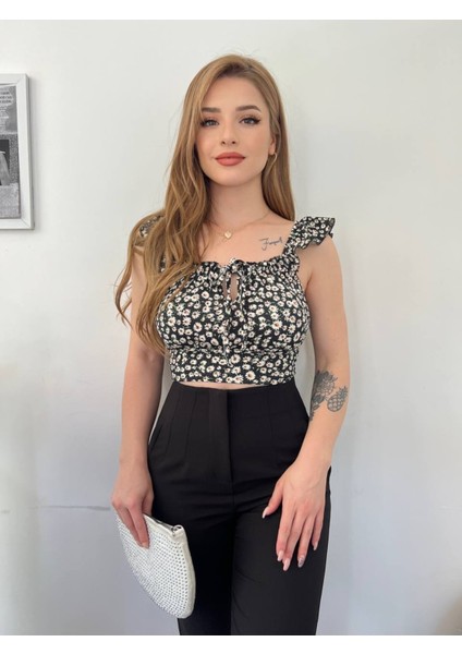 Kadın Siyah Çiçek Desenli Mini Crop modelleri