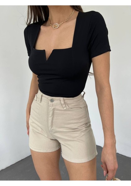 Kadın Siyah Kare Yaka Sandy Kumaş Crop Bluz fiyatları