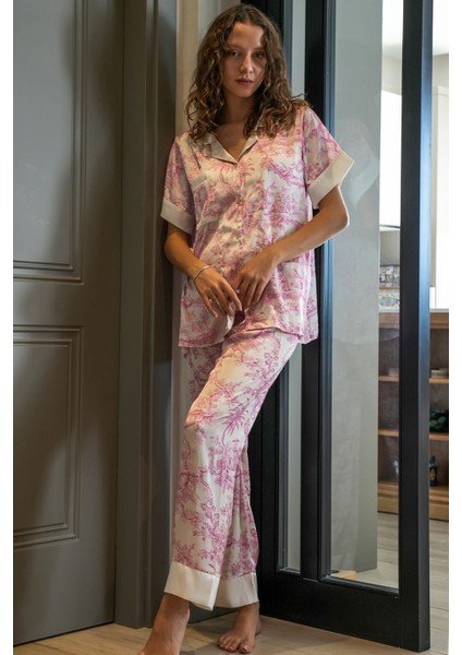 Pembe Desenli Saten Gömlekli Pijama Takımı modelleri