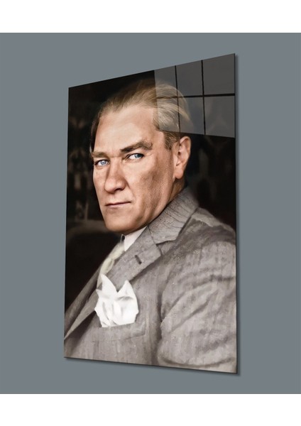 Takım Elbiseli Atatürk Cam Tablo, Uv Baskılı ve Temperli, Hediyelik