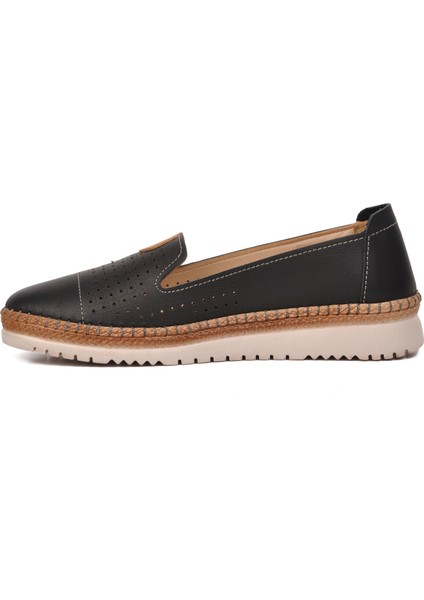 574141 Siyah Hakiki Deri Kadın Günlük Ayakkabı fiyatları