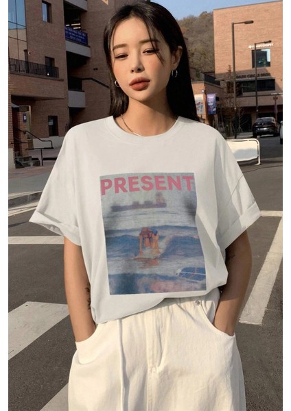 Only Trendwear Unisex Present Baskılı Oversize Tshirt modelleri