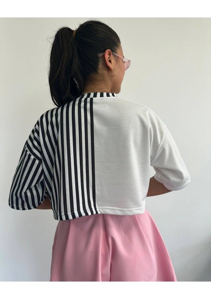 Barbie Baskılı Oversize (Geniş Kesim) Crop T-Shirt fiyatları