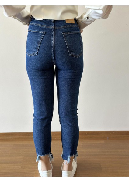 Foni Fashion Paça Detaylı Yırtık Slım Mom Jean