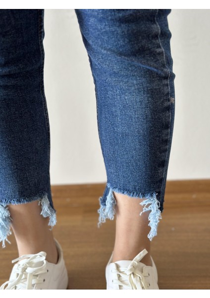 Foni Fashion Paça Detaylı Yırtık Slım Mom Jean