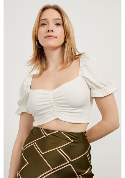 Kol Boğum Detaylı Crop Bluz modelleri