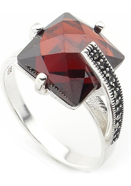 Gümüş 925 Ayar Kadın Yüzük Markazit Taşlı