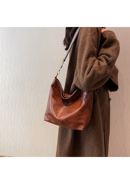 Vintage Düz Renk Pu Deri Kadın Moda Omuz Tek Kollu Çanta Basit Geniş Askı Kova Crossbody Çanta (Yurt Dışından)