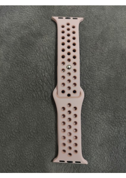 Apple Watch 38MM / 40MM/ 41 mm (Seriler /se ile Uyumlu) Delikli Spor Silikon Kordon Pudra