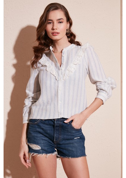 Pamuklu Dantel Detaylı Regular Fit Gömlek Bayan Gömlek 611GO00150 fiyatları