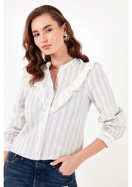 Pamuklu Dantel Detaylı Regular Fit Gömlek Bayan Gömlek 611GO00150 modelleri