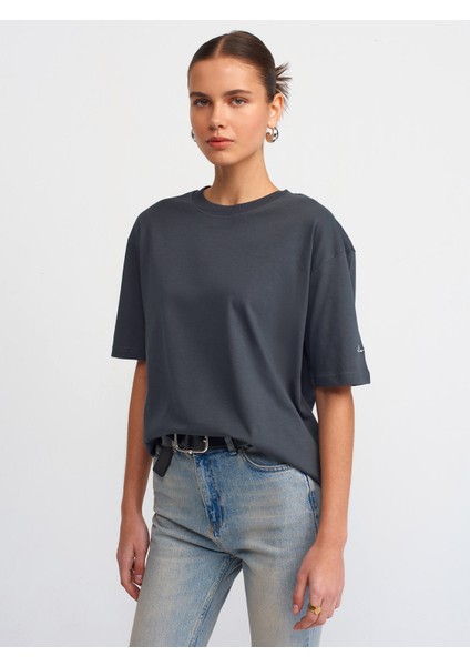 30735 Taş Baskı Detaylı T-Shirt-Antrasit fiyatları