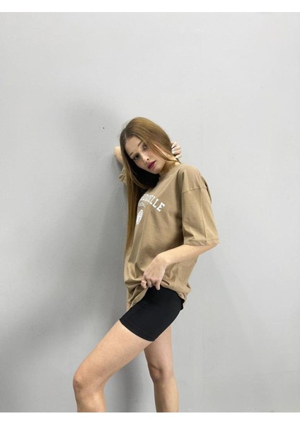 Blacksokak Kadın Açık Kahve New Rochelle Baskılı Oversize Bisiklet Yaka Tshirt modelleri