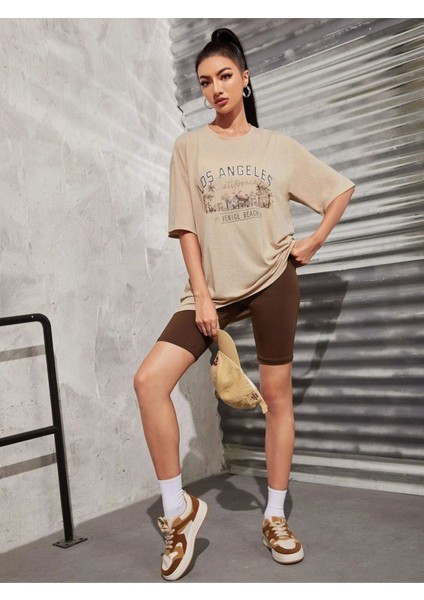 Blacksokak Kadın Bej Los Angeles Baskılı Oversize Bisiklet Yaka Tshirt modelleri