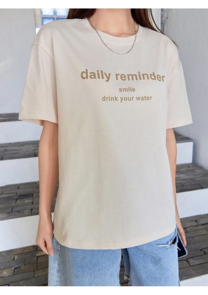 Blacksokak Kadın Bej Daily Reminder Baskılı Oversize Bisiklet Yaka Tshirt modelleri