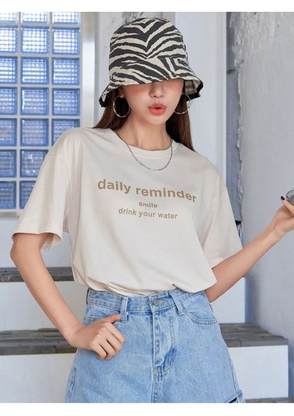 Blacksokak Kadın Bej Daily Reminder Baskılı Oversize Bisiklet Yaka Tshirt fırsatları