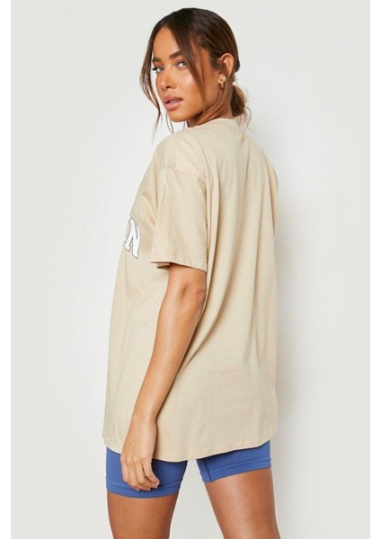 Blacksokak Kadın Bej Nyc Brooklyn Usa Baskılı Oversize Bisiklet Yaka T-Shirt fiyatları