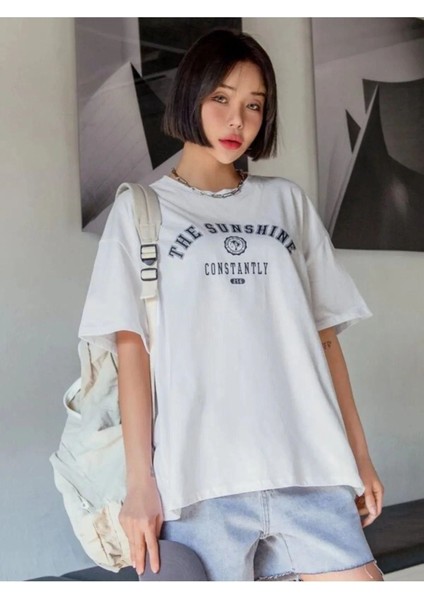 Kadın Beyaz Siyah The Sunshine Baskılı Oversize Bisiklet Yaka Tshirt fırsatları