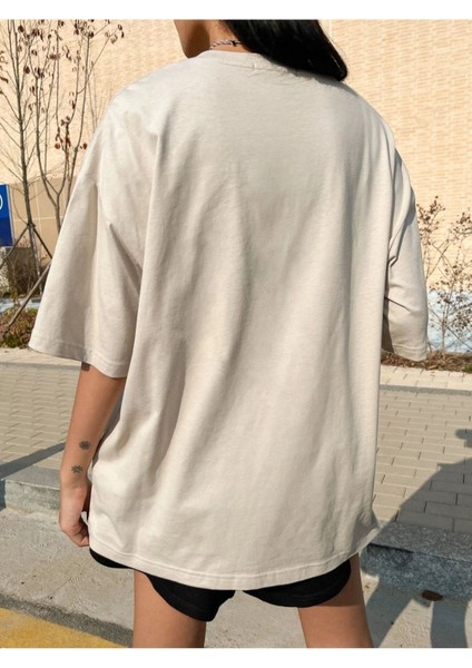Kadın Ekru Original Vintage Raw Baskılı Oversize Bisiklet Yaka Tshirt fiyatları