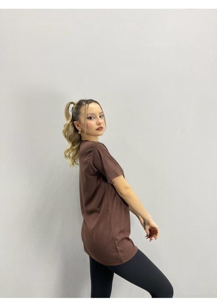 Blacksokak Kadın Kahverengi Alaska Baskılı Oversize Bisiklet Yaka Tshirt fiyatları