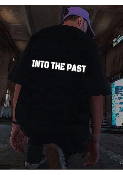 Erkek Siyah Into The Past Baskılı Oversize Bisiklet Yaka Tshirt