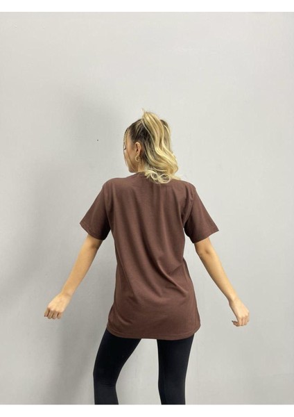 Blacksokak Kadın Kahverengi Alaska Baskılı Oversize Bisiklet Yaka Tshirt modelleri