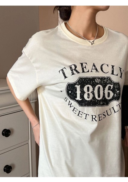 Blacksokak Kadın Krem Treacly 1806 Baskılı Oversize Bisiklet Yaka Tshirt modelleri