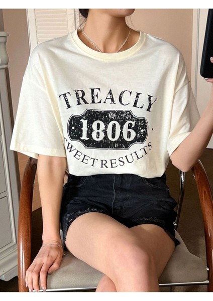 Blacksokak Kadın Krem Treacly 1806 Baskılı Oversize Bisiklet Yaka Tshirt fırsatları