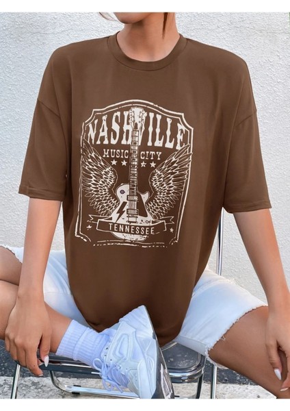 Blacksokak Kadın Kahverengi Nashvılle Baskılı Oversize Bisiklet Yaka Tişört