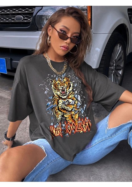 Blacksokak Kadın Koyu Gri Kaplan Baskılı Oversize Bisiklet Yaka T-Shirt