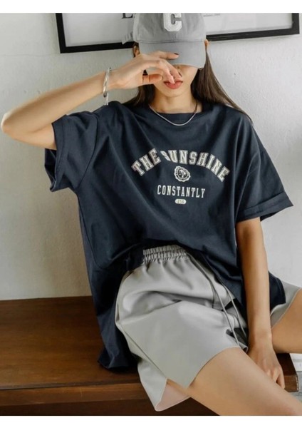 Kadın Lacivert Beyaz The Sunshine Baskılı Oversize Bisiklet Yaka Tshirt modelleri