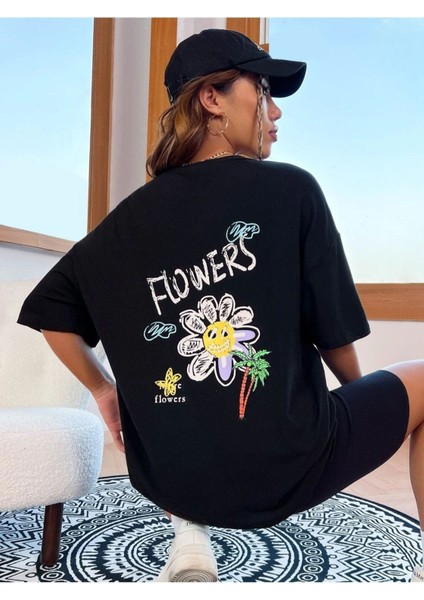 Blacksokak Kadın Siyah Flowers Baskılı Bisiklet Yaka Tshirt