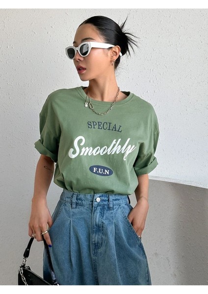 Blacksokak Kadın Yeşil Smoothly Baskılı Oversize Bisiklet Yaka Tshirt fiyatları