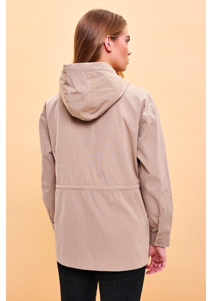 Kadın Sharon Taba Kapüşonlu Gabardin Parka fırsatları